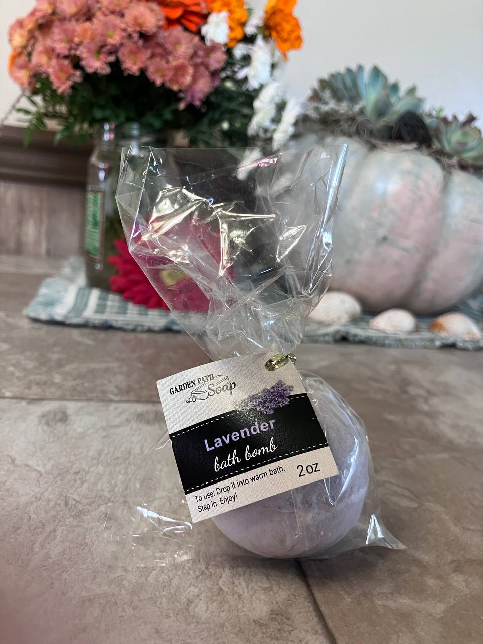 Lavender Bath Bomb: 2oz