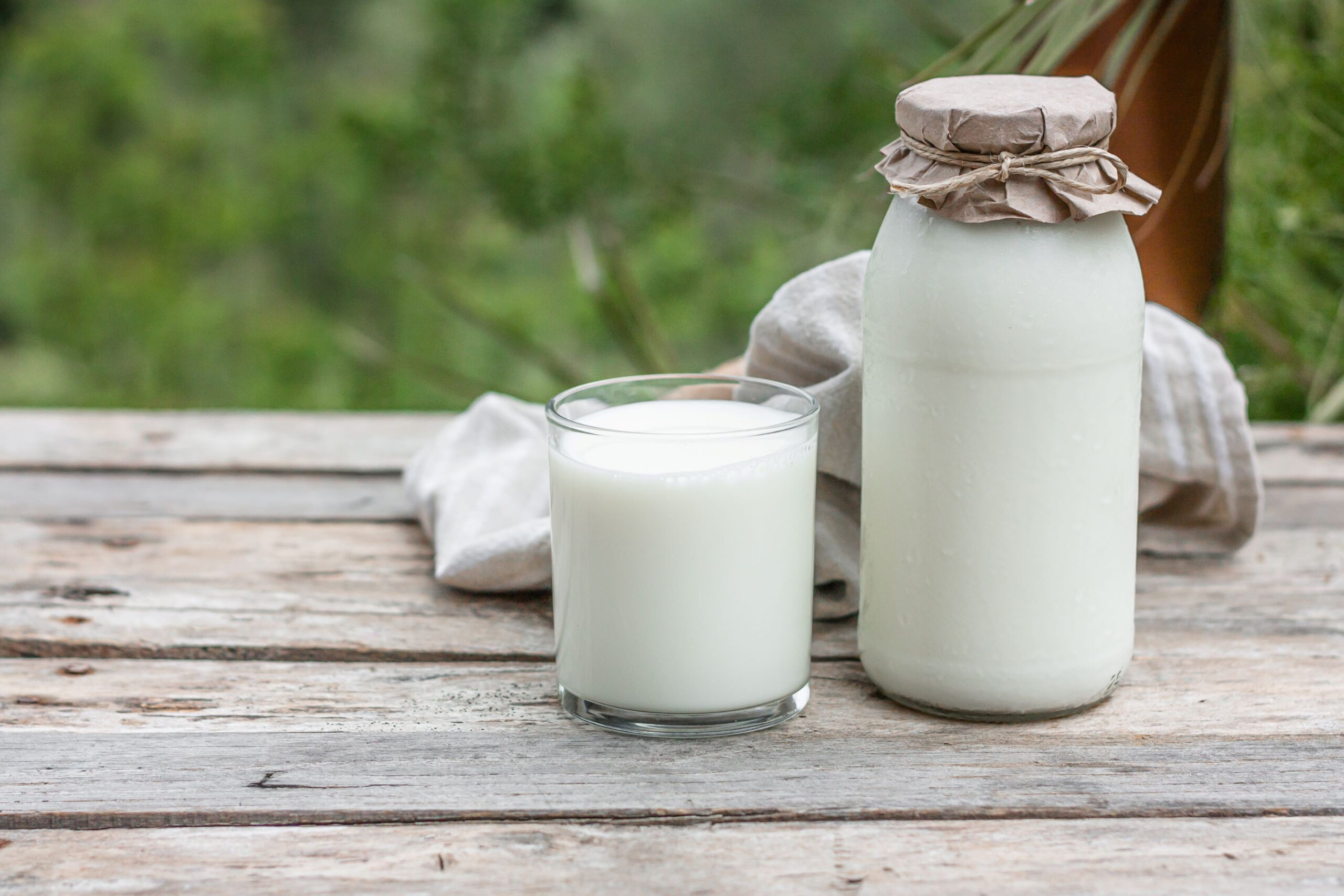 Goat Kefir: quart in glass